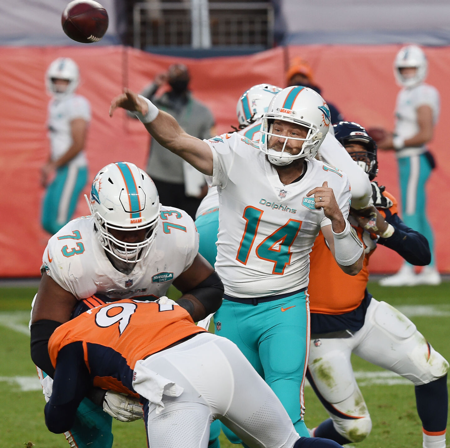 112320-s-broncos 2552.jpg
